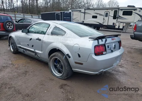 2005 Ford Mustang V6 Deluxe/V6 Premium from USA, damaged, VIN 1ZVFT80N655144994